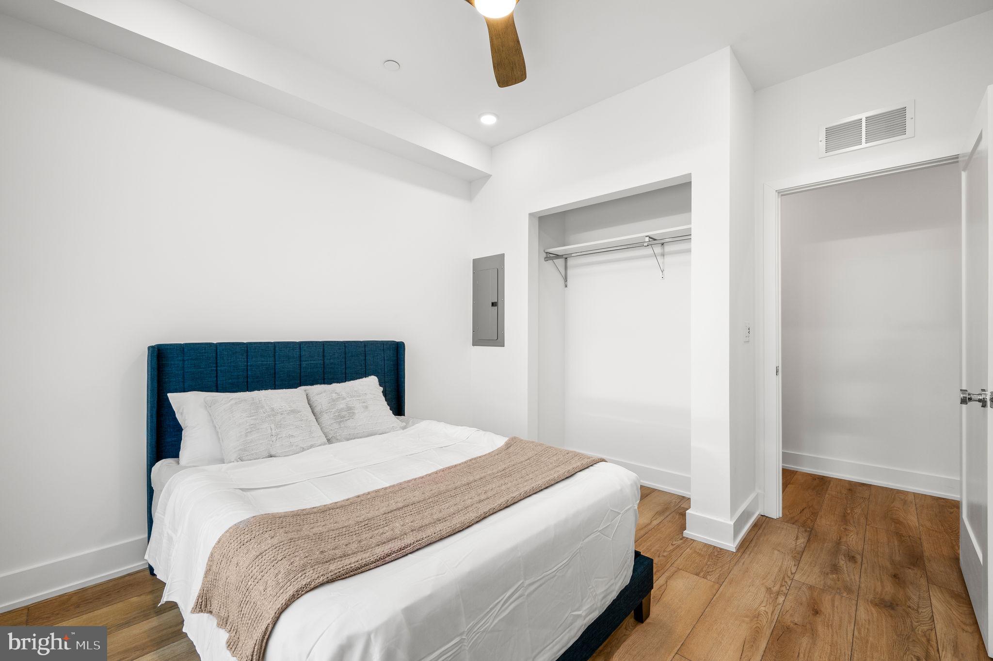 PORT RICHMOND - Residential