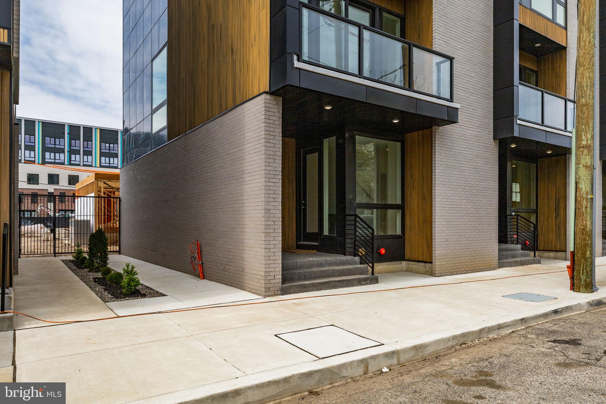 PORT RICHMOND - Residential