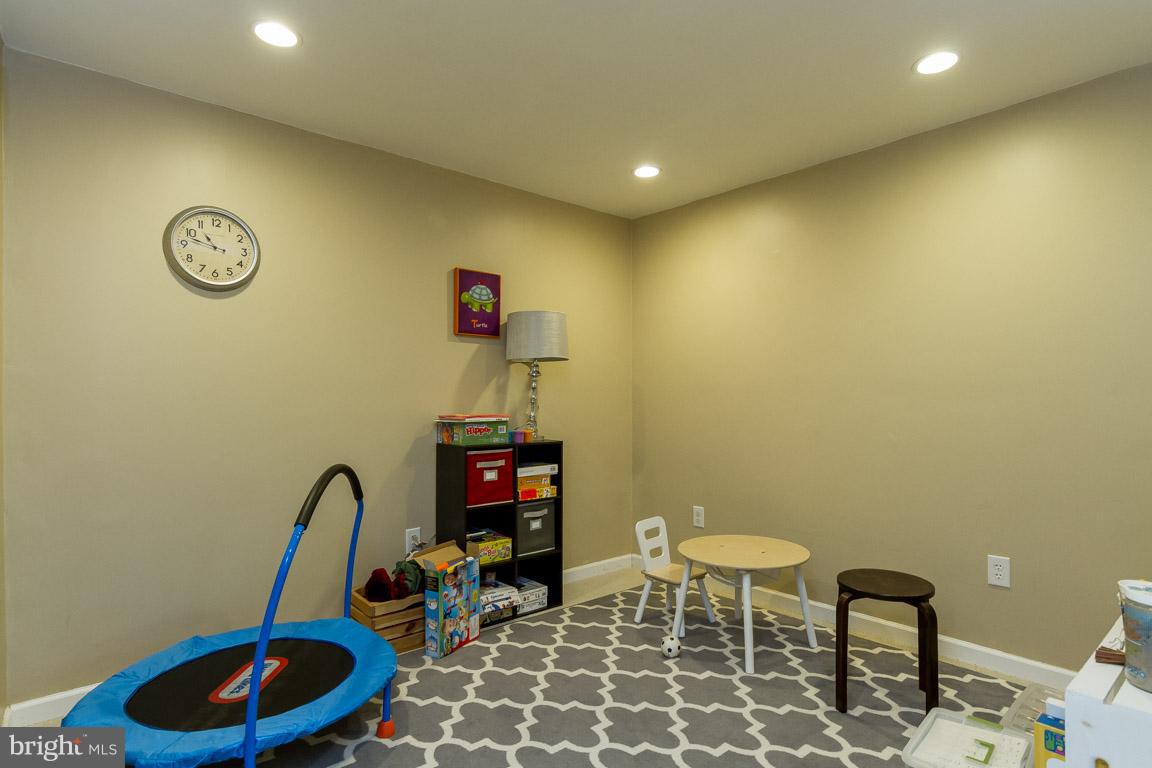 WINDING CREEK ESTATES - Residential