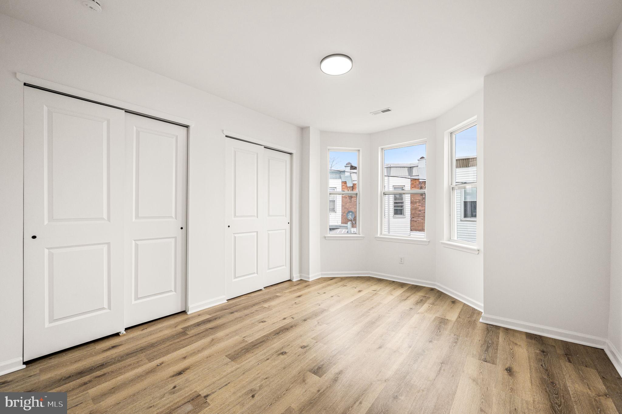 SQUIRREL HILL - Residential