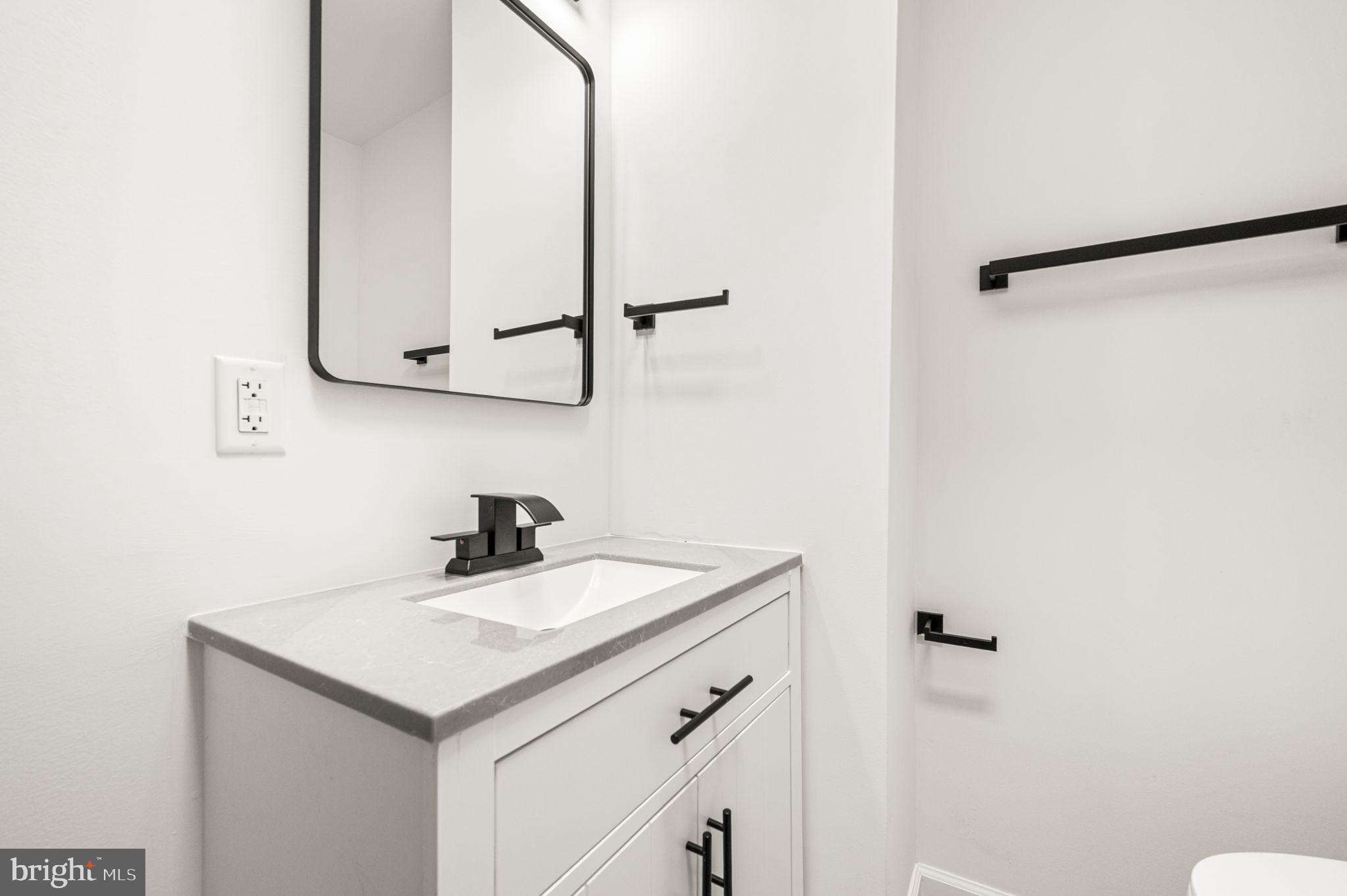 SQUIRREL HILL - Residential