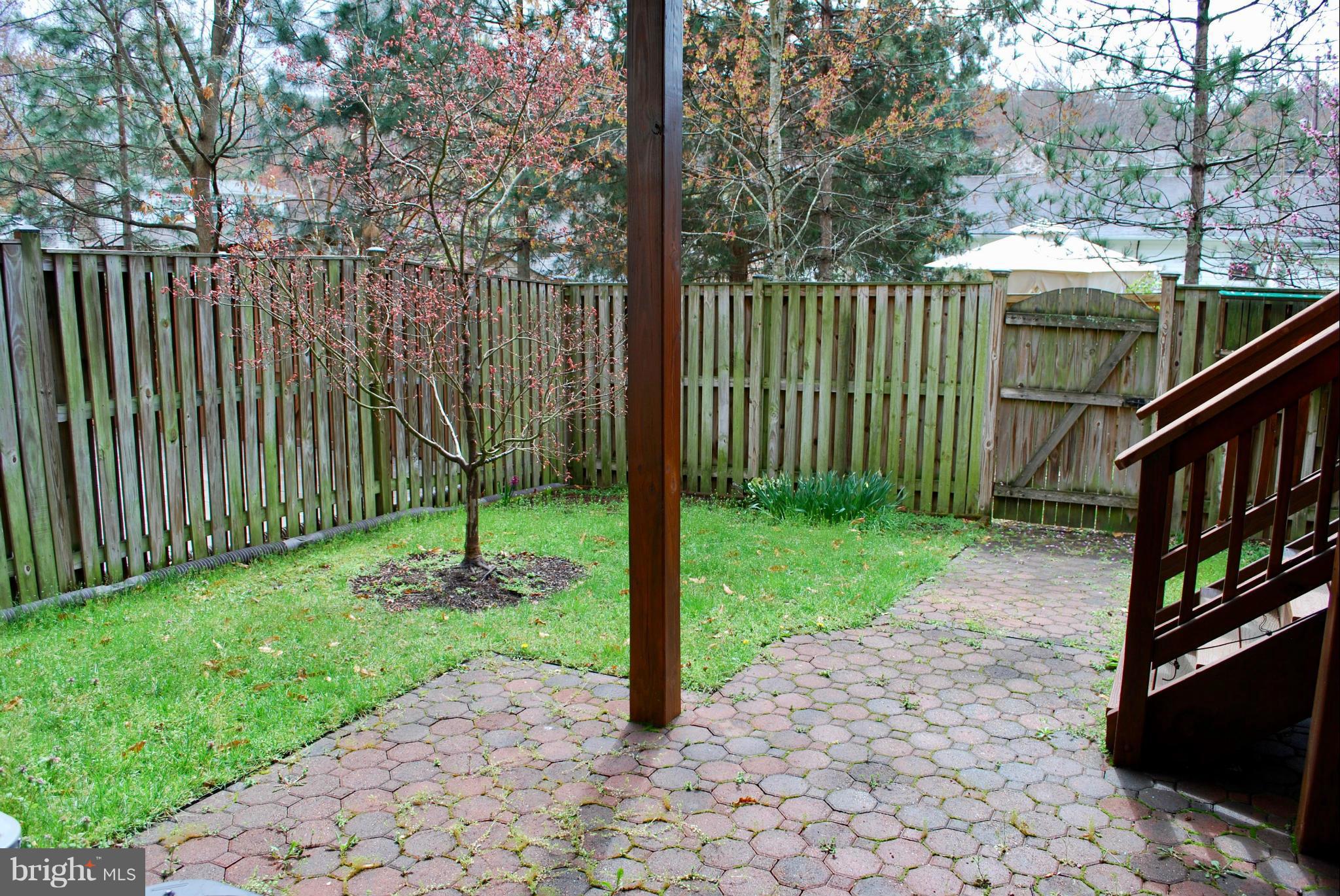 ELMWOOD - Residential Lease