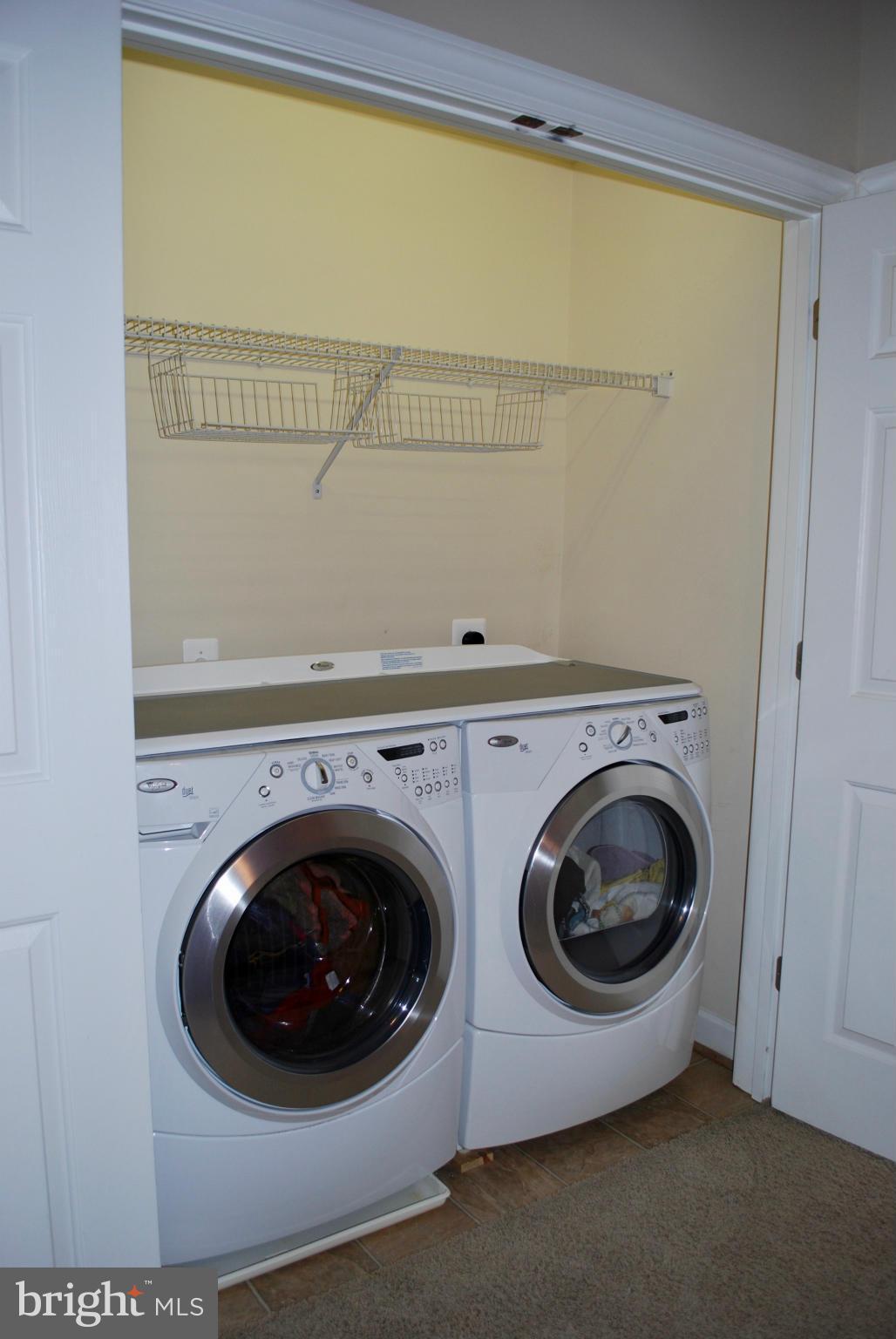 ELMWOOD - Residential Lease