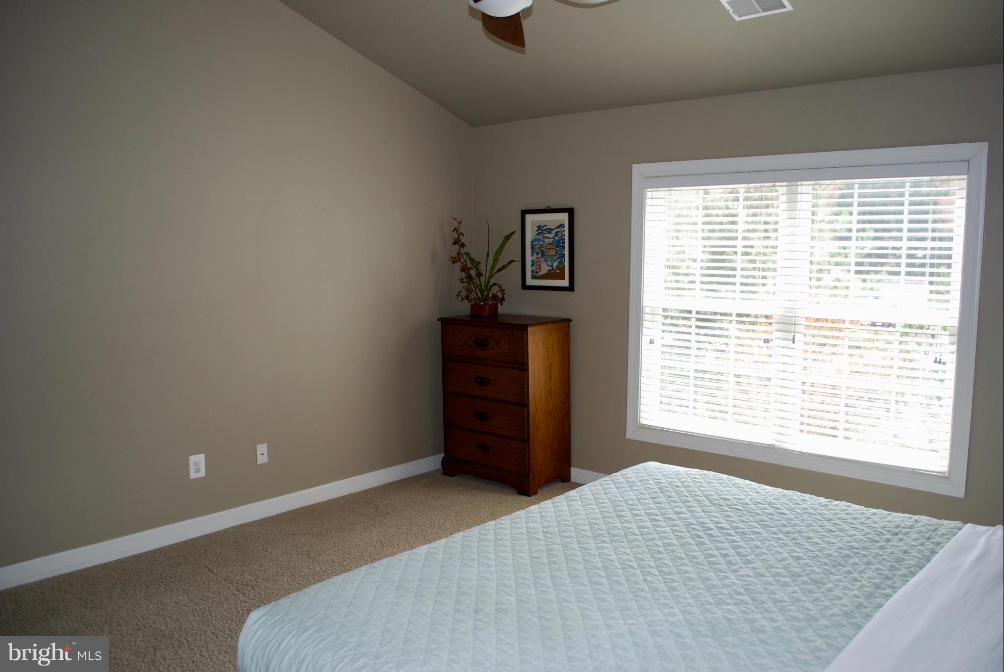 ELMWOOD - Residential Lease