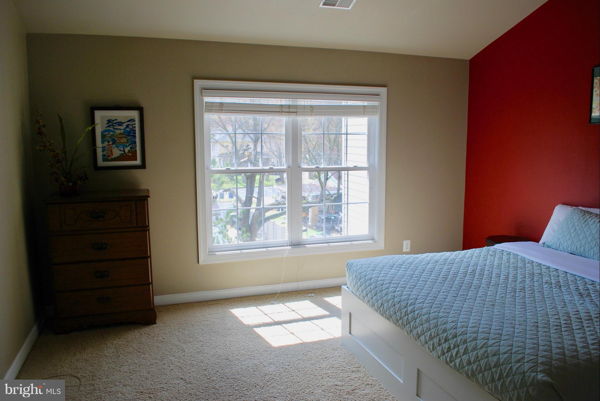 ELMWOOD - Residential Lease