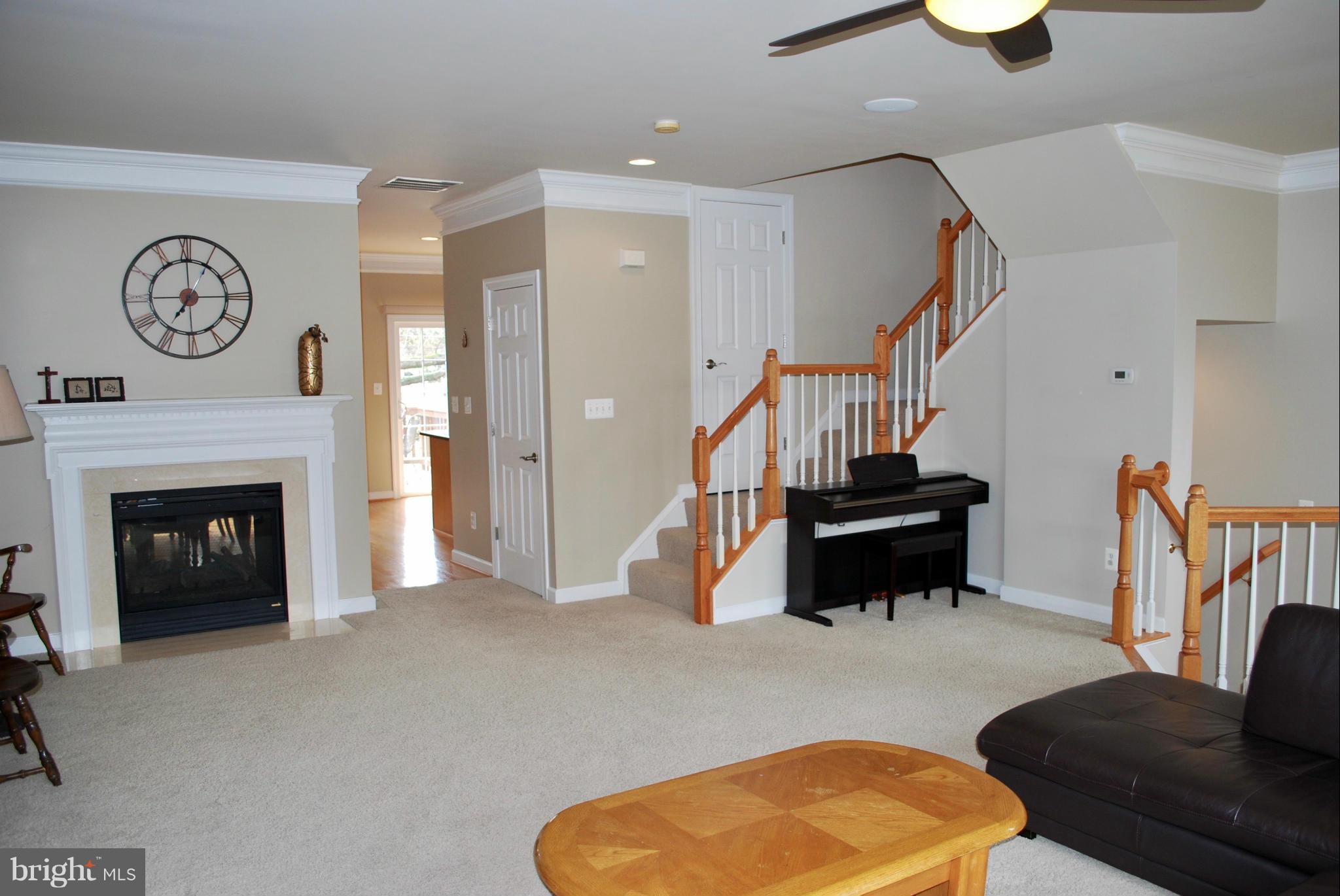 ELMWOOD - Residential Lease