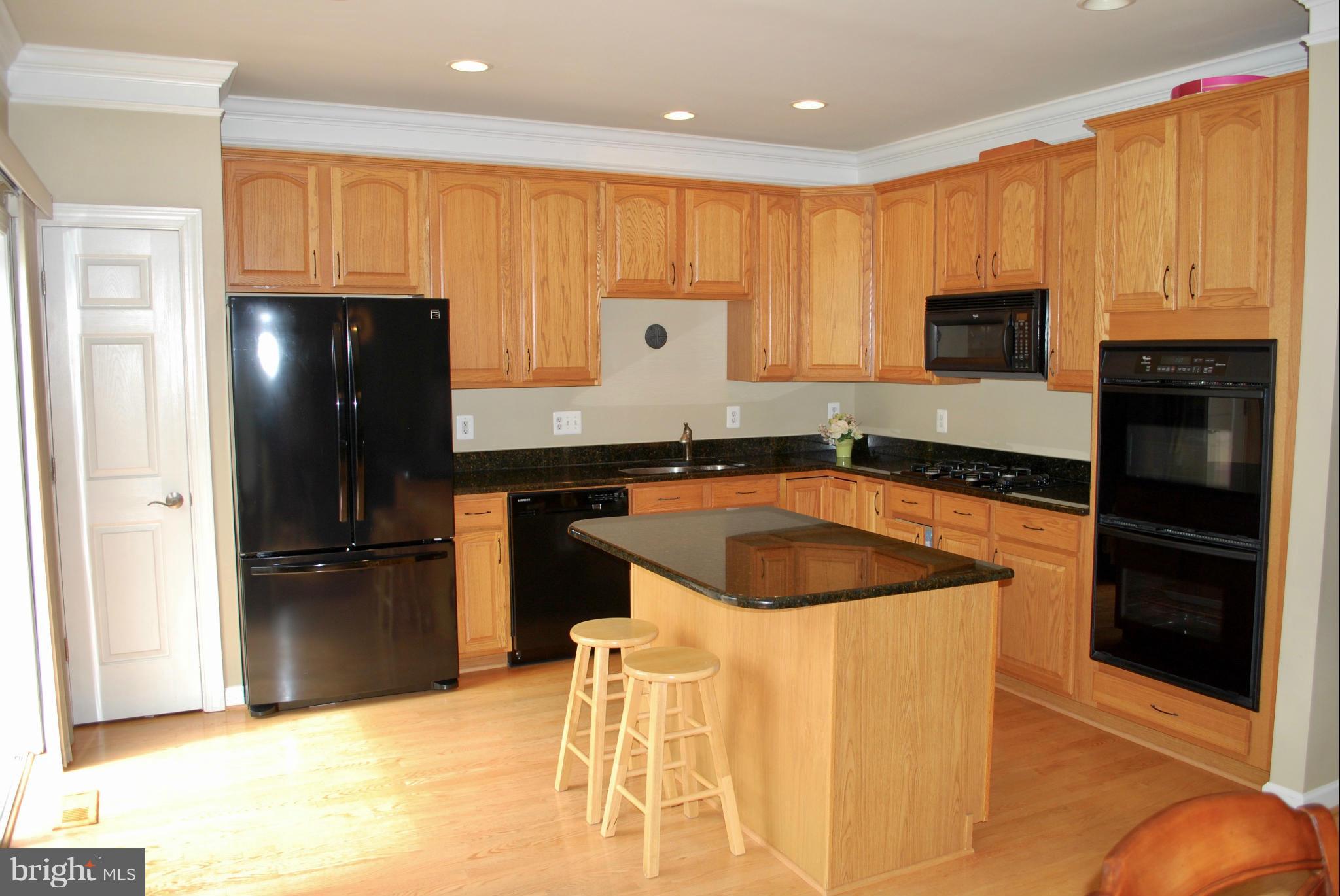 ELMWOOD - Residential Lease