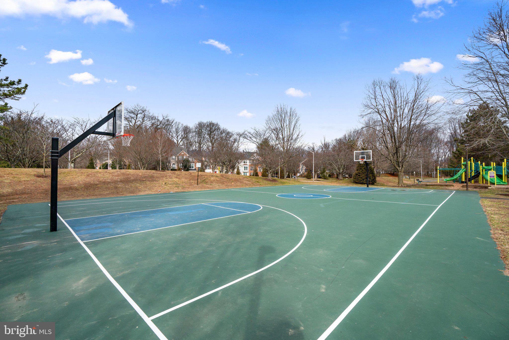 RIDGEFIELD - Residential