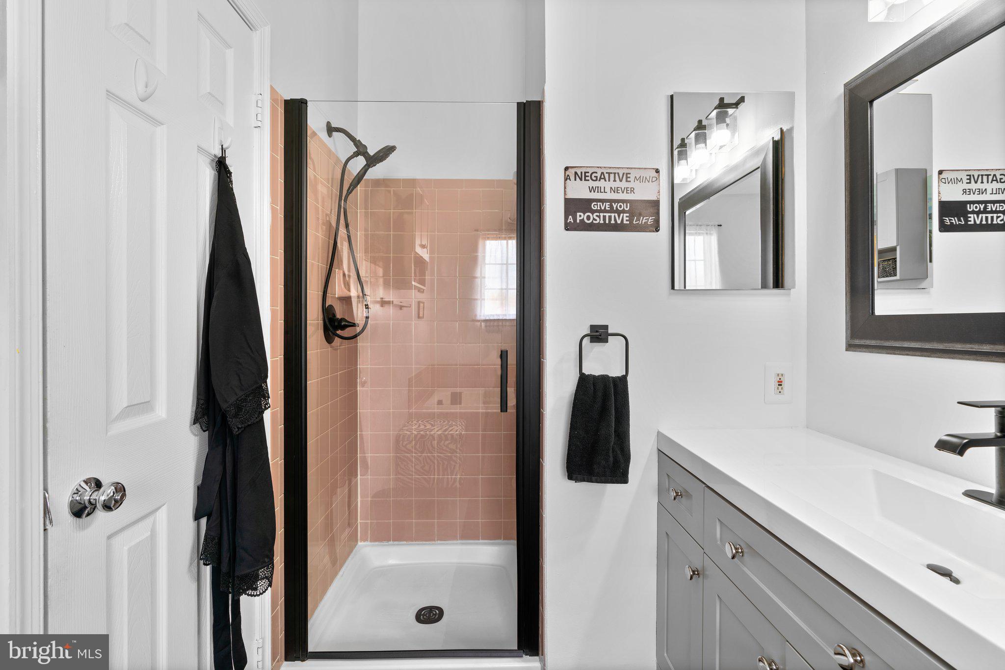 RIDGEFIELD - Residential