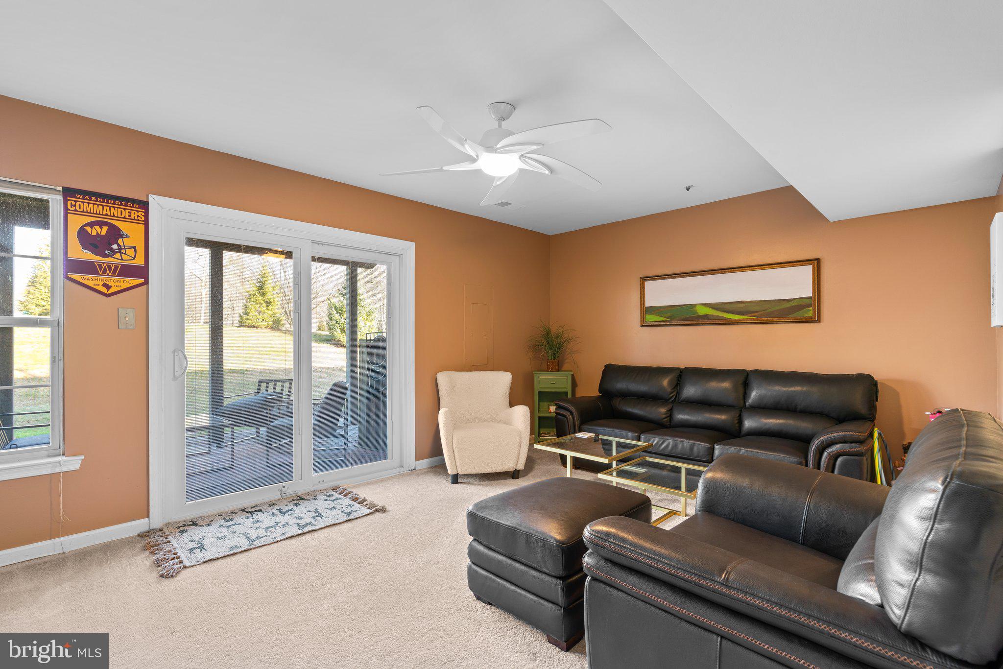 RIDGEFIELD - Residential