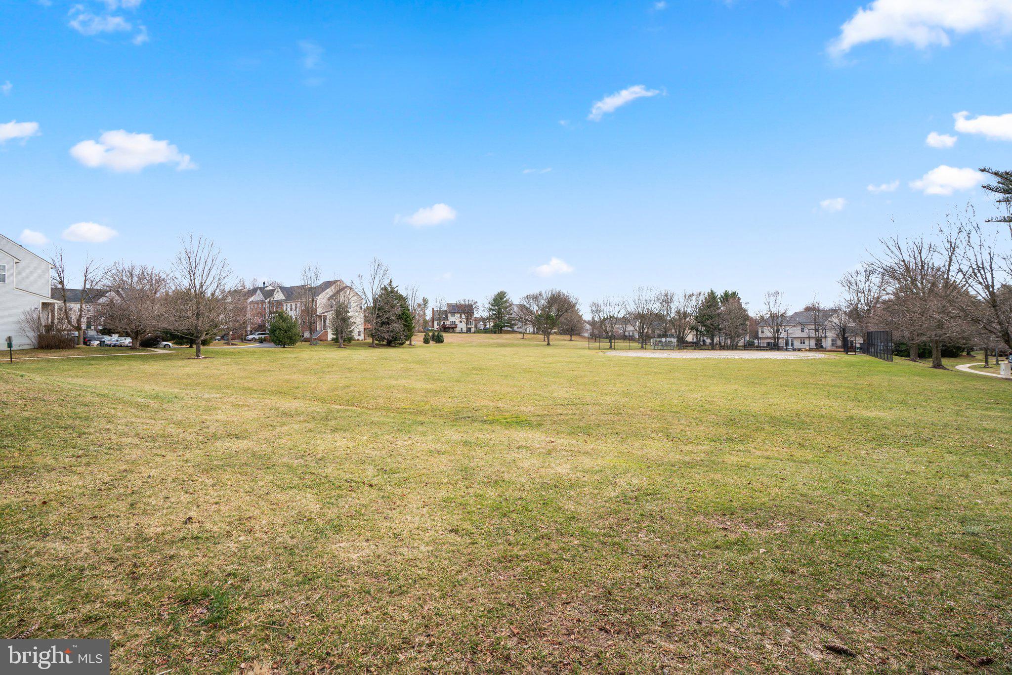 RIDGEFIELD - Residential