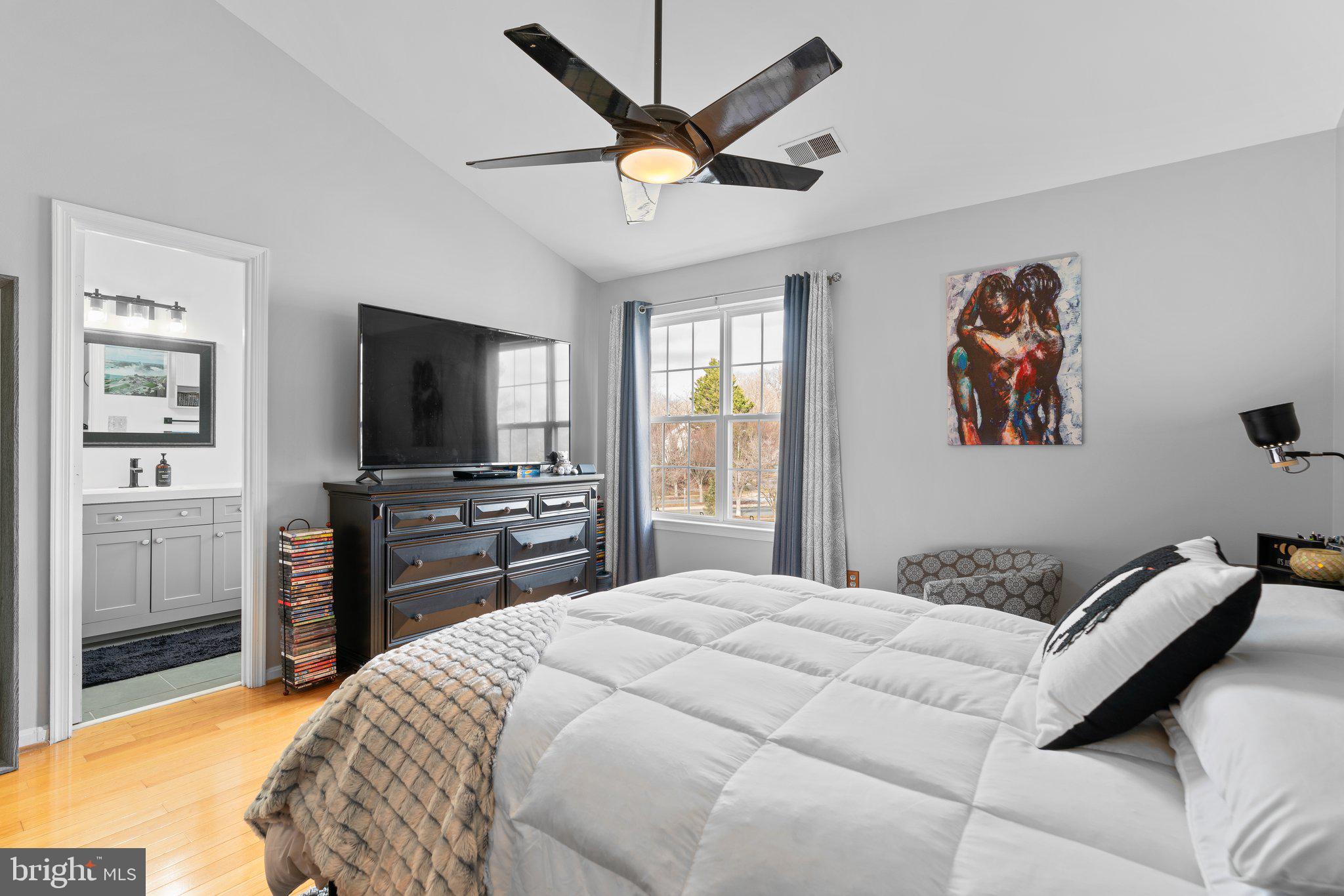 RIDGEFIELD - Residential