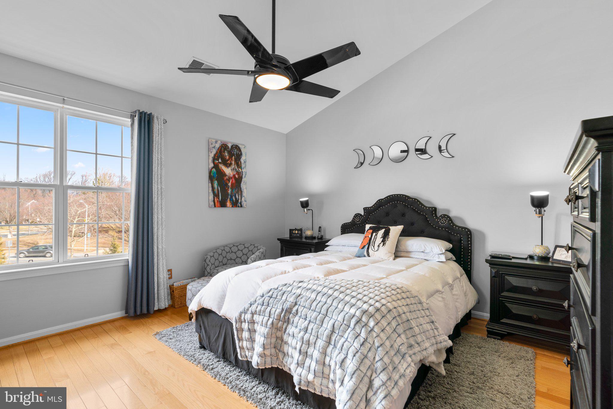 RIDGEFIELD - Residential