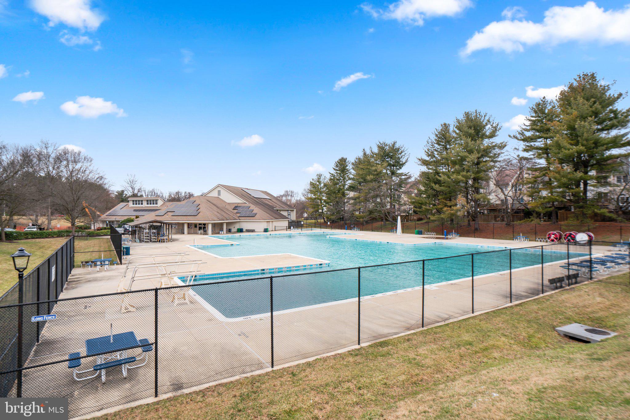 RIDGEFIELD - Residential