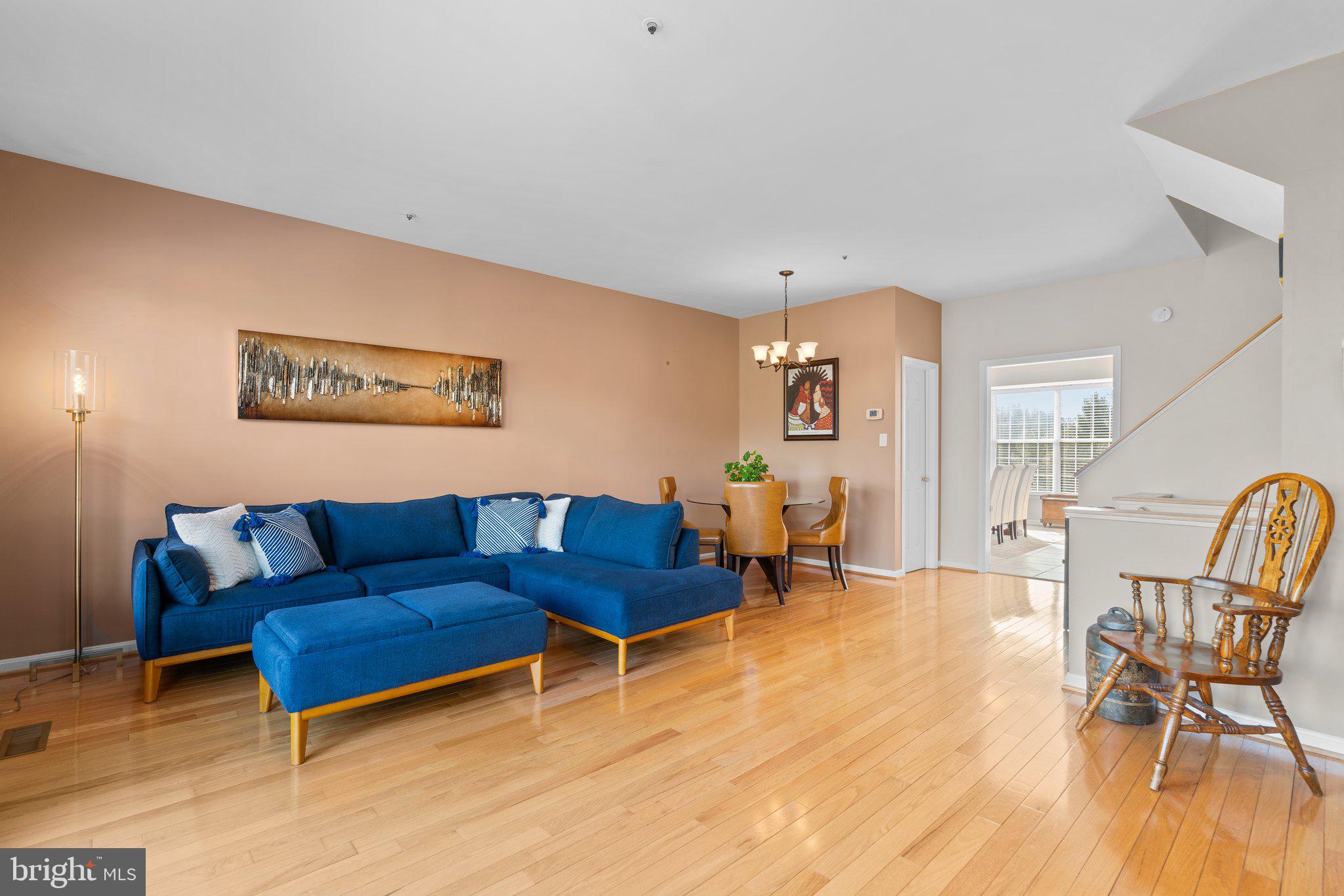 RIDGEFIELD - Residential