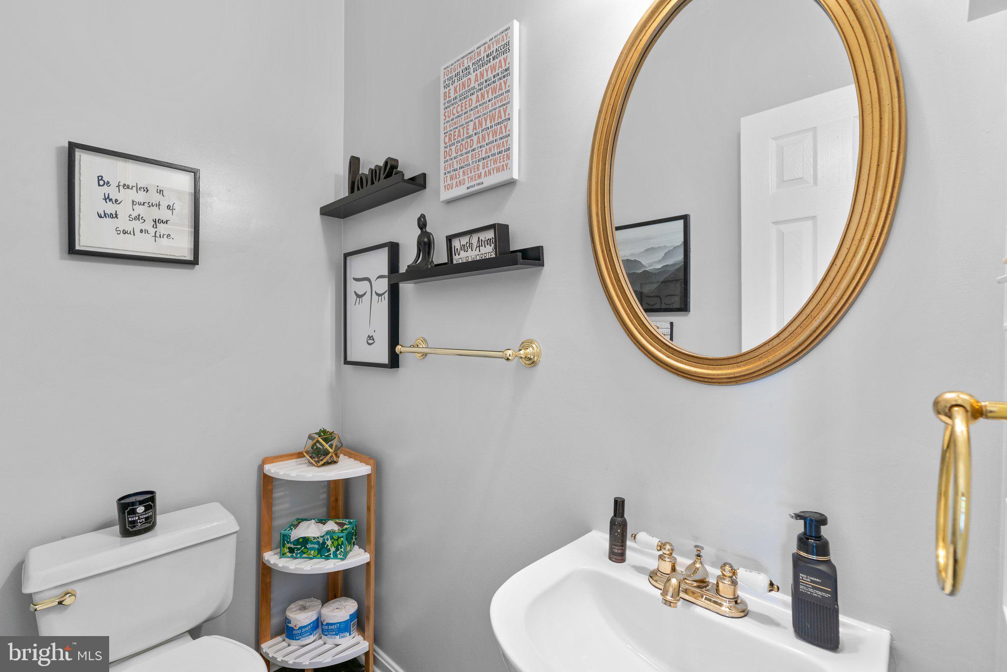 RIDGEFIELD - Residential