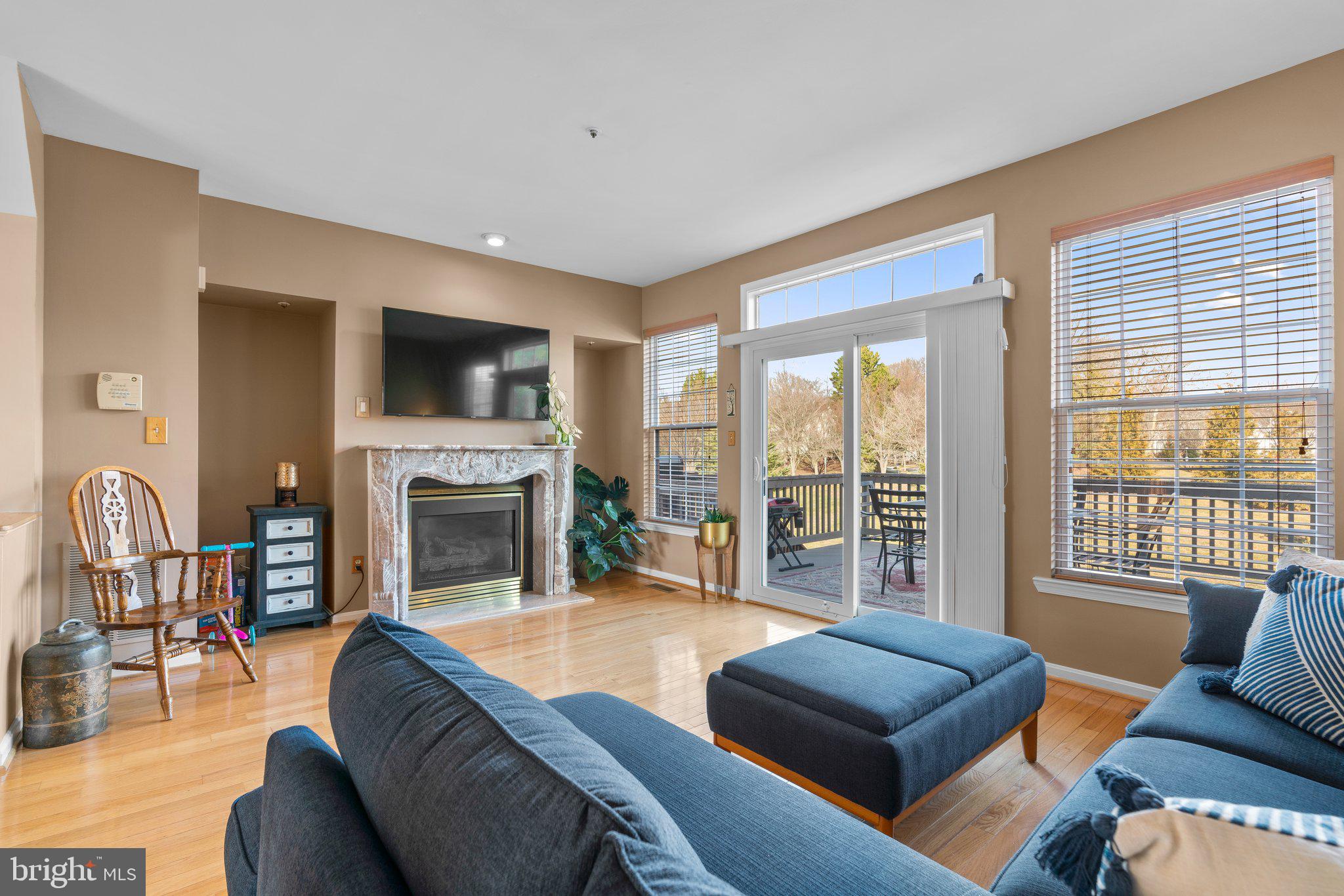 RIDGEFIELD - Residential