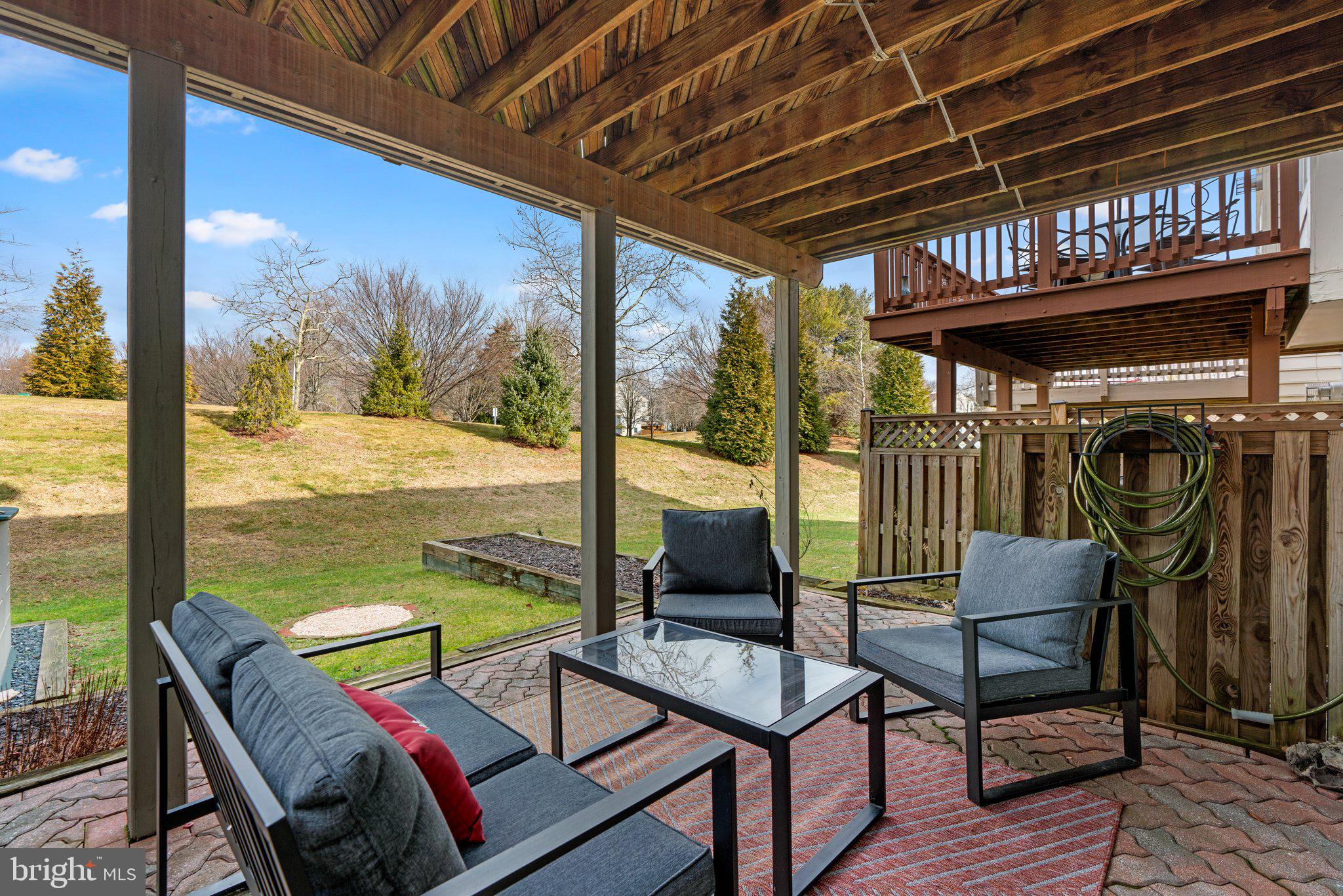 RIDGEFIELD - Residential