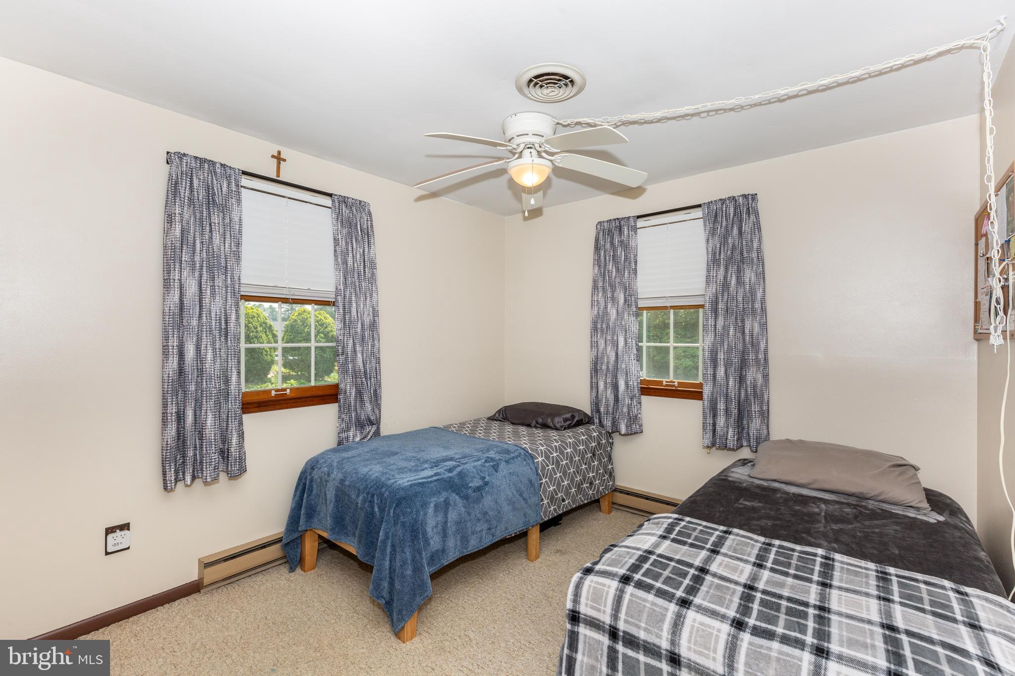 HUNT RIDGE - Residential