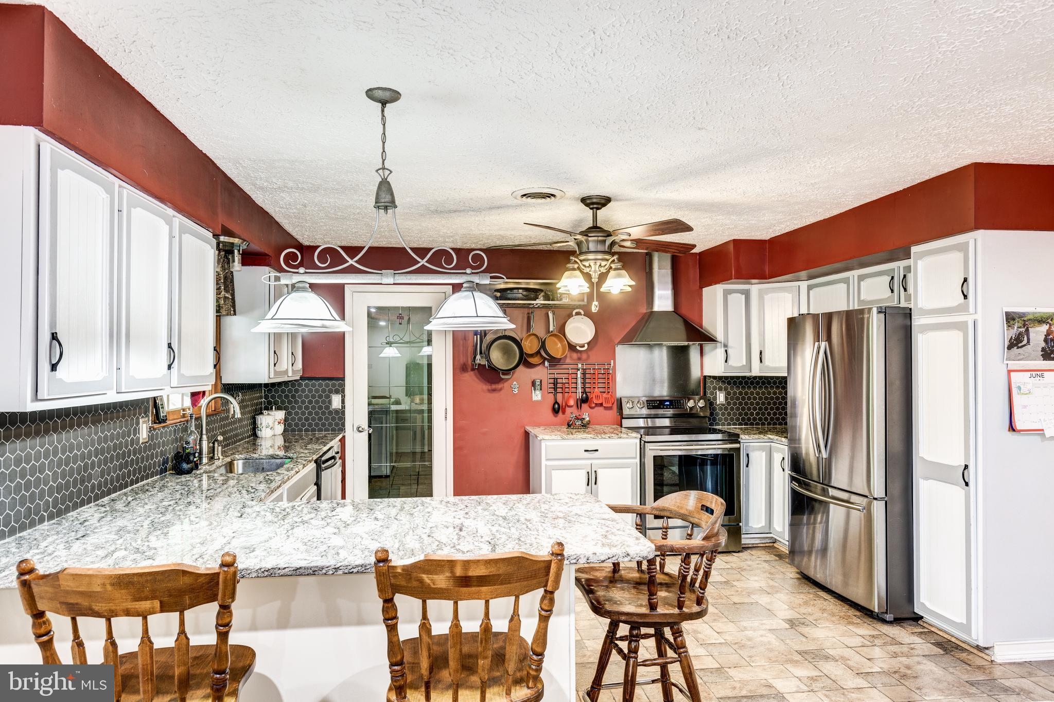 HUNT RIDGE - Residential