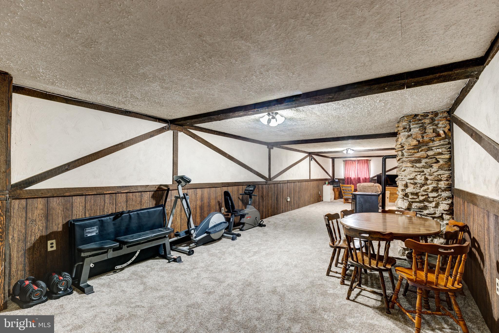 HUNT RIDGE - Residential