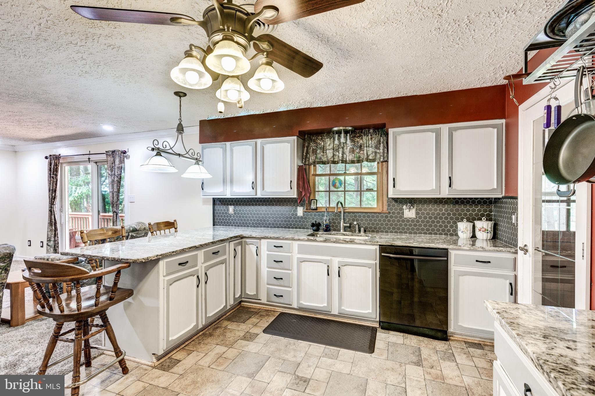 HUNT RIDGE - Residential