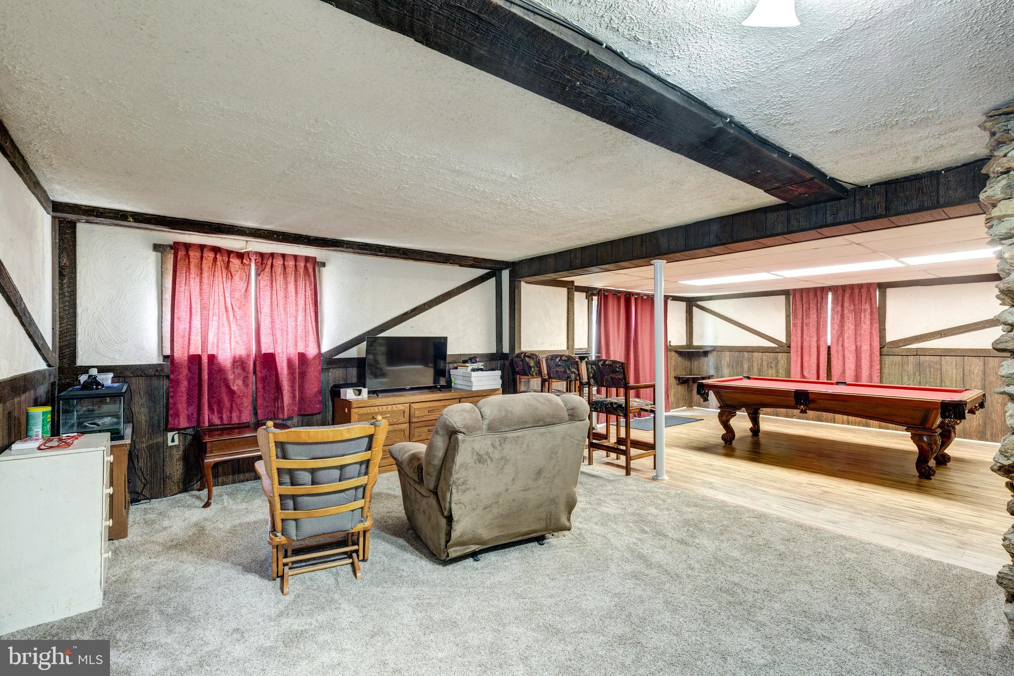 HUNT RIDGE - Residential