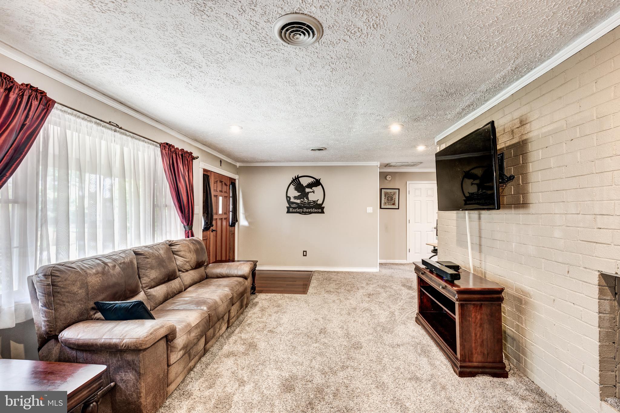 HUNT RIDGE - Residential