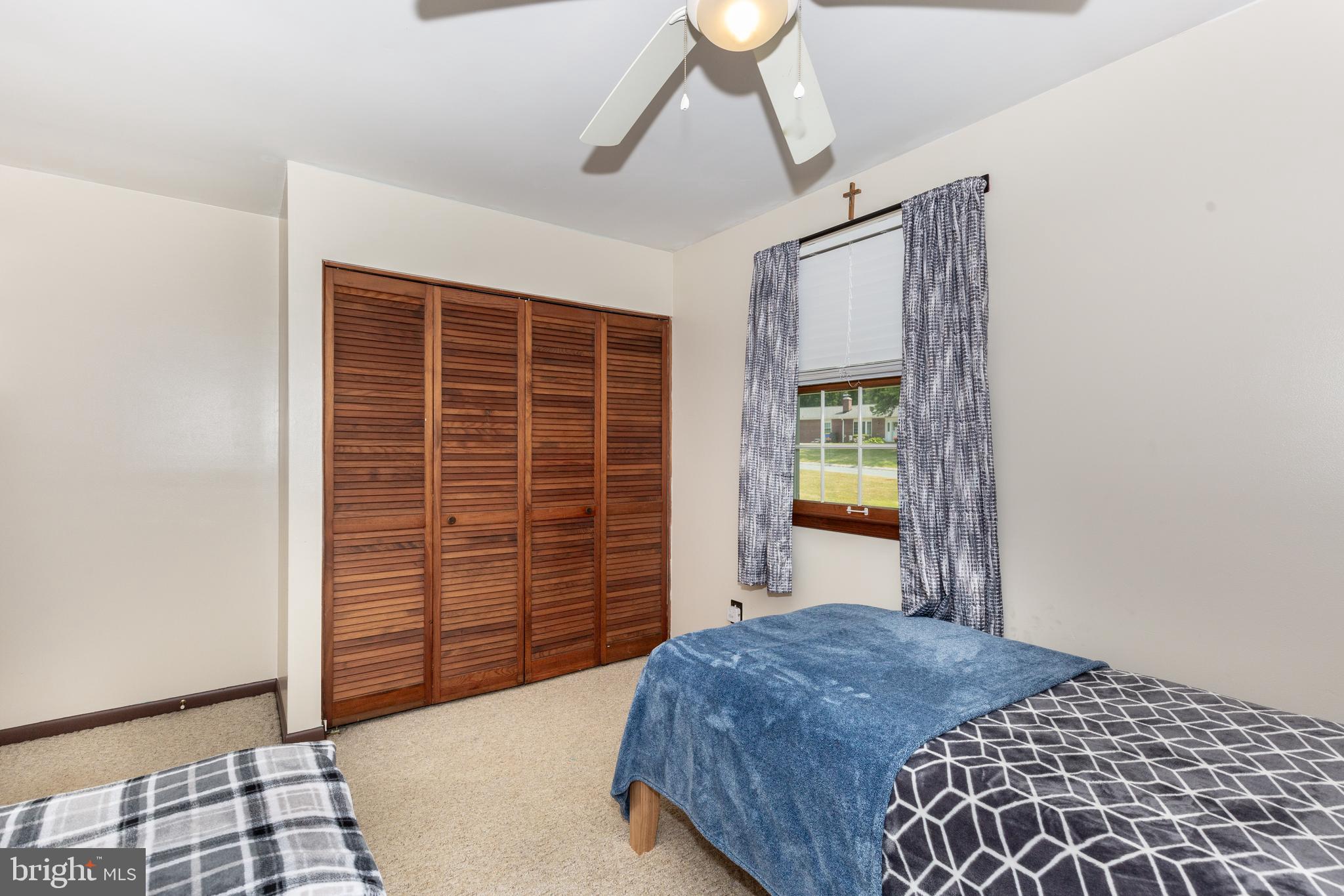 HUNT RIDGE - Residential