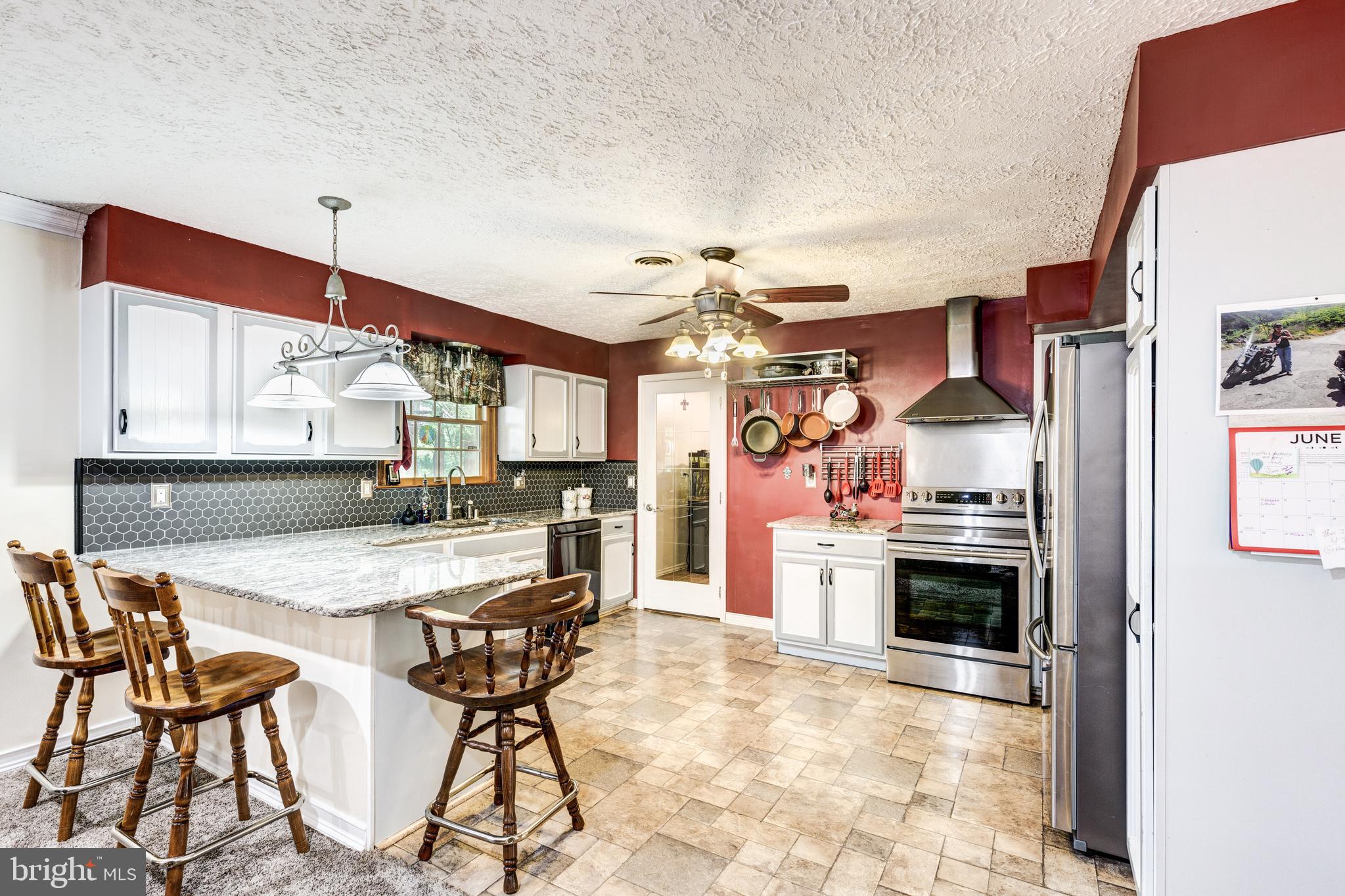 HUNT RIDGE - Residential