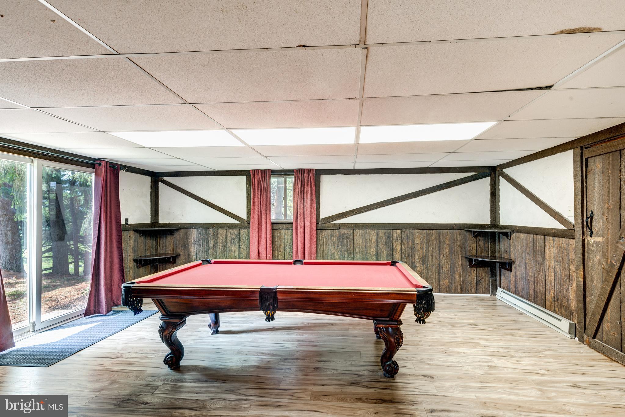 HUNT RIDGE - Residential