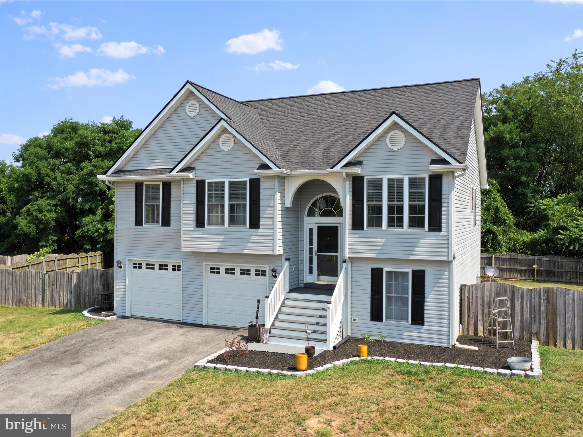 BRIAR RUN - Residential