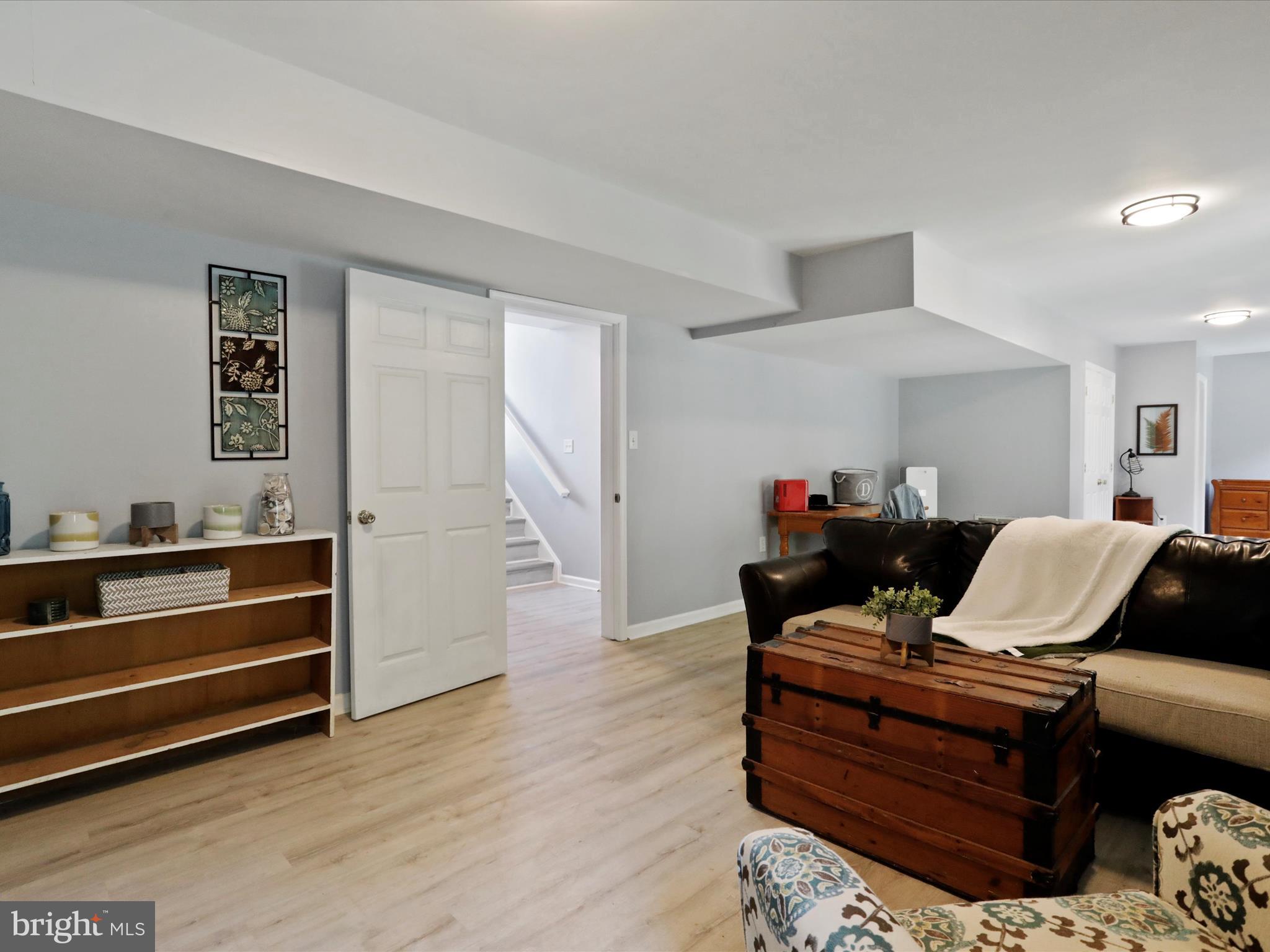 BRIAR RUN - Residential