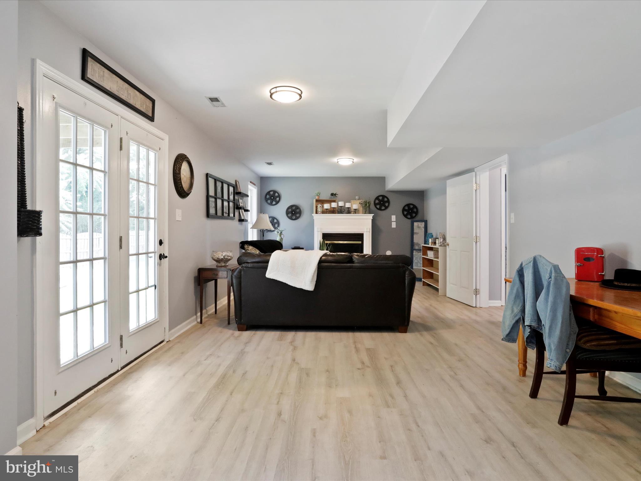 BRIAR RUN - Residential