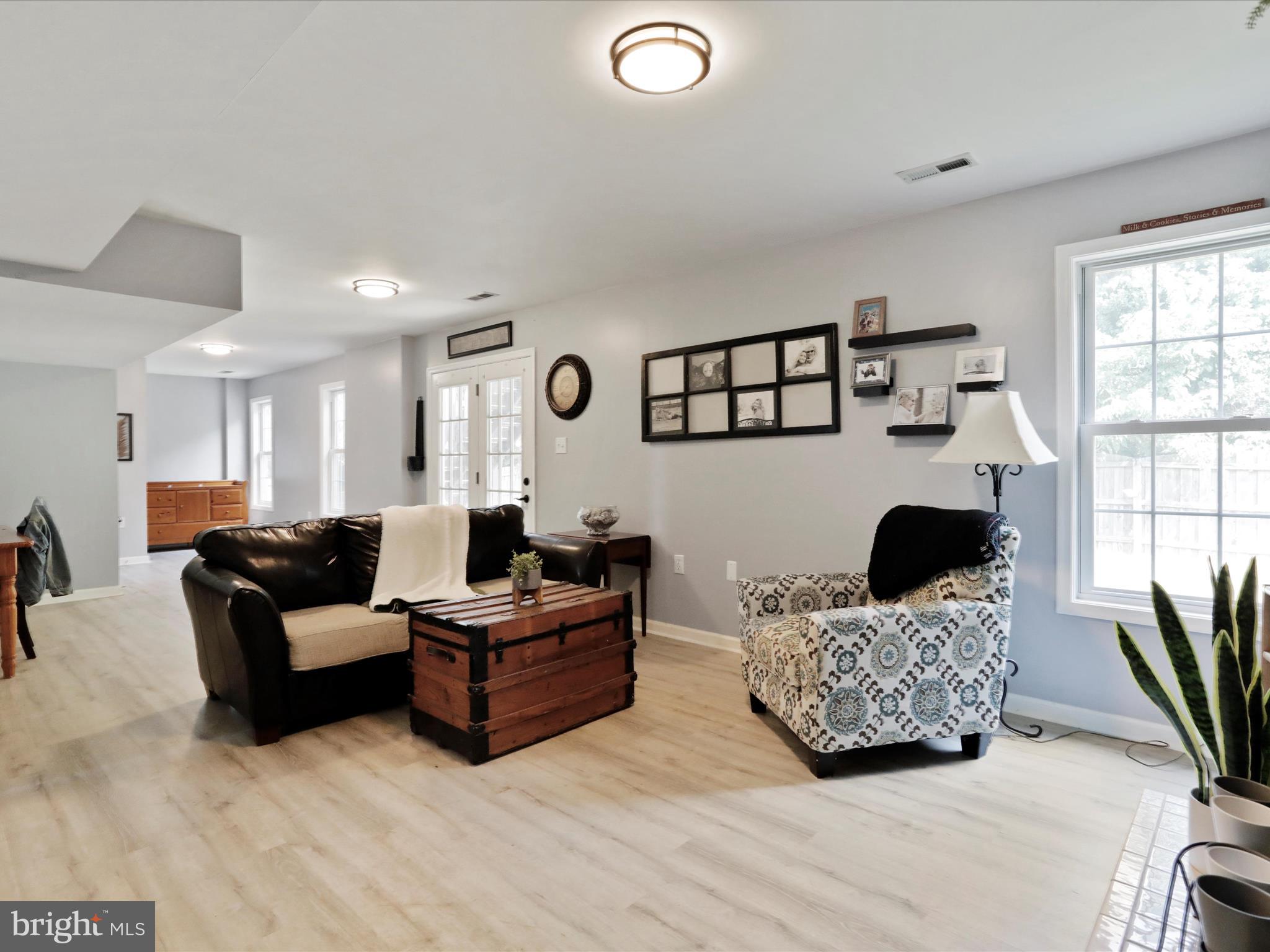 BRIAR RUN - Residential