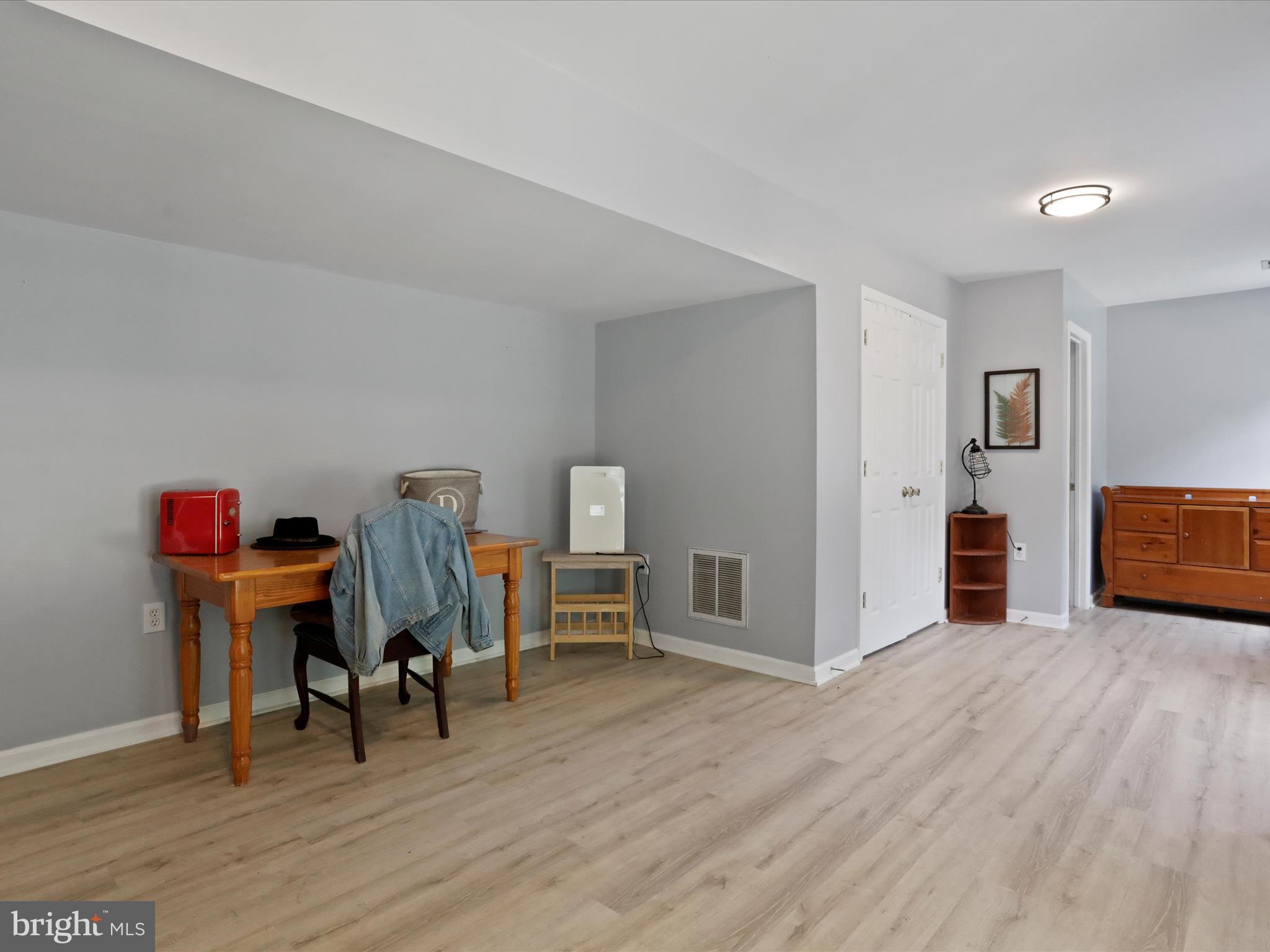 BRIAR RUN - Residential