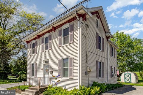 Photo of 307 Essex Street, Marietta, PA 17547 (MLS # PALA2050334)