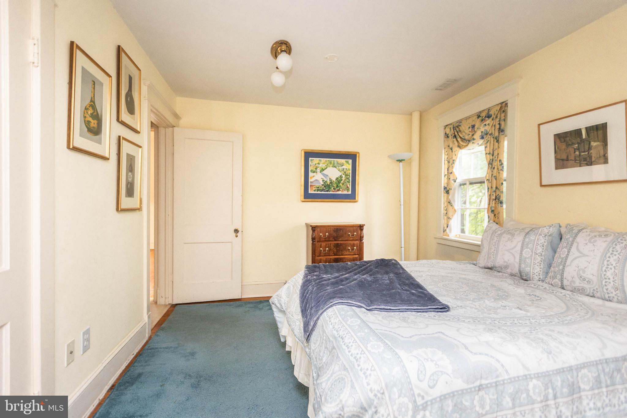 ROLAND PARK - Residential