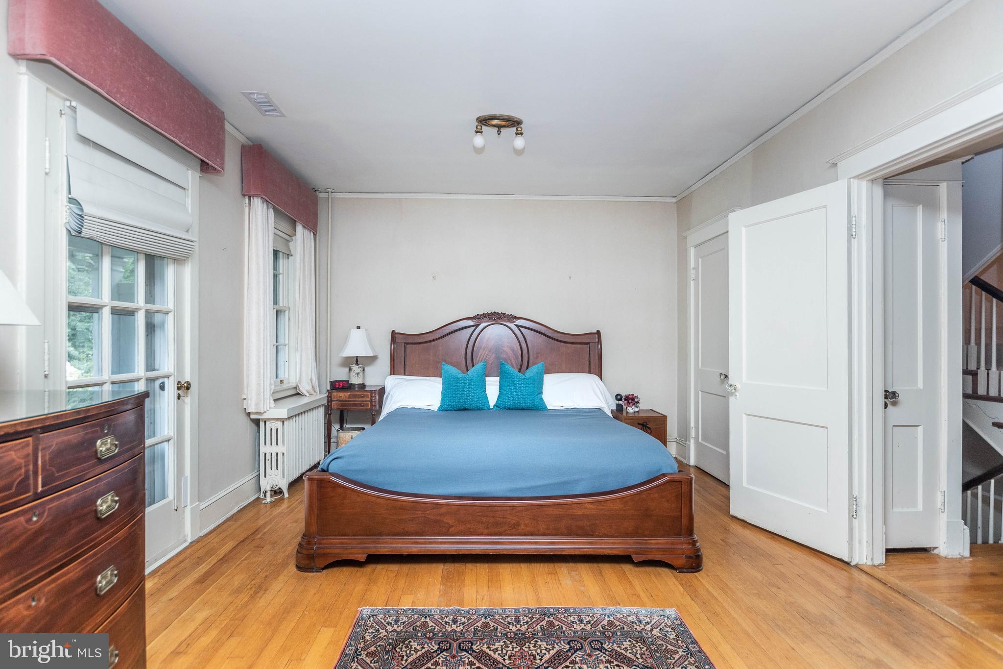 ROLAND PARK - Residential