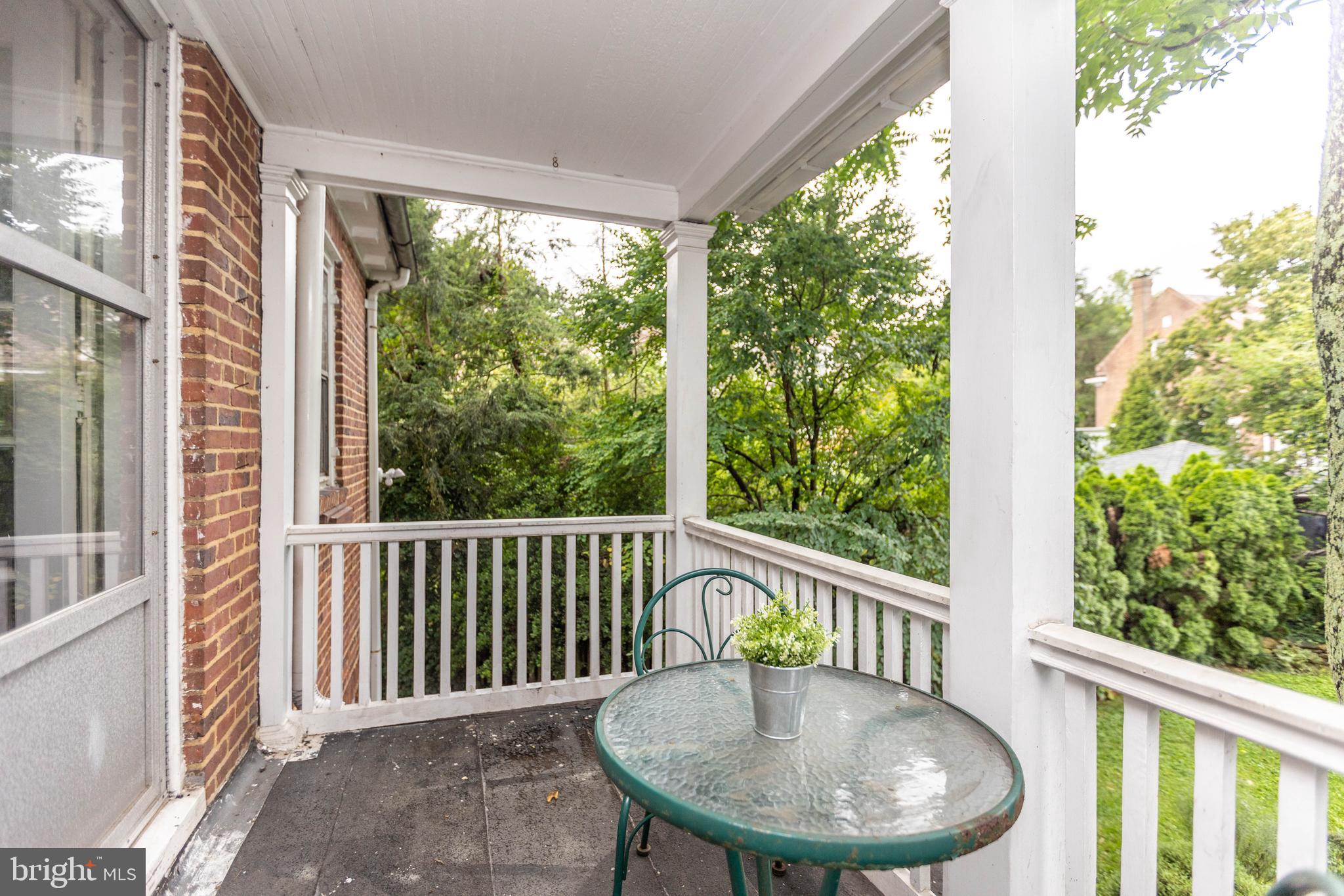 ROLAND PARK - Residential