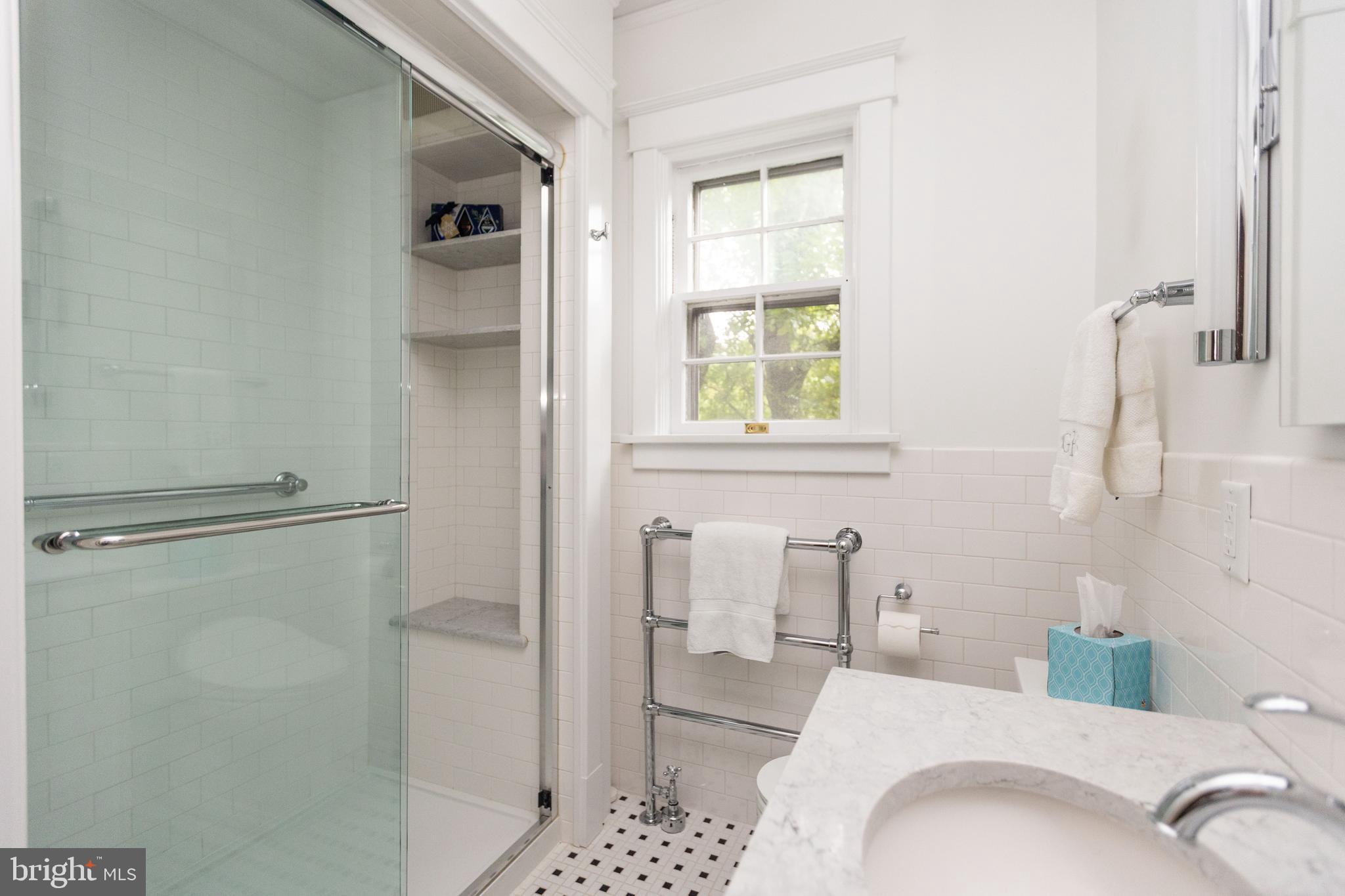 ROLAND PARK - Residential