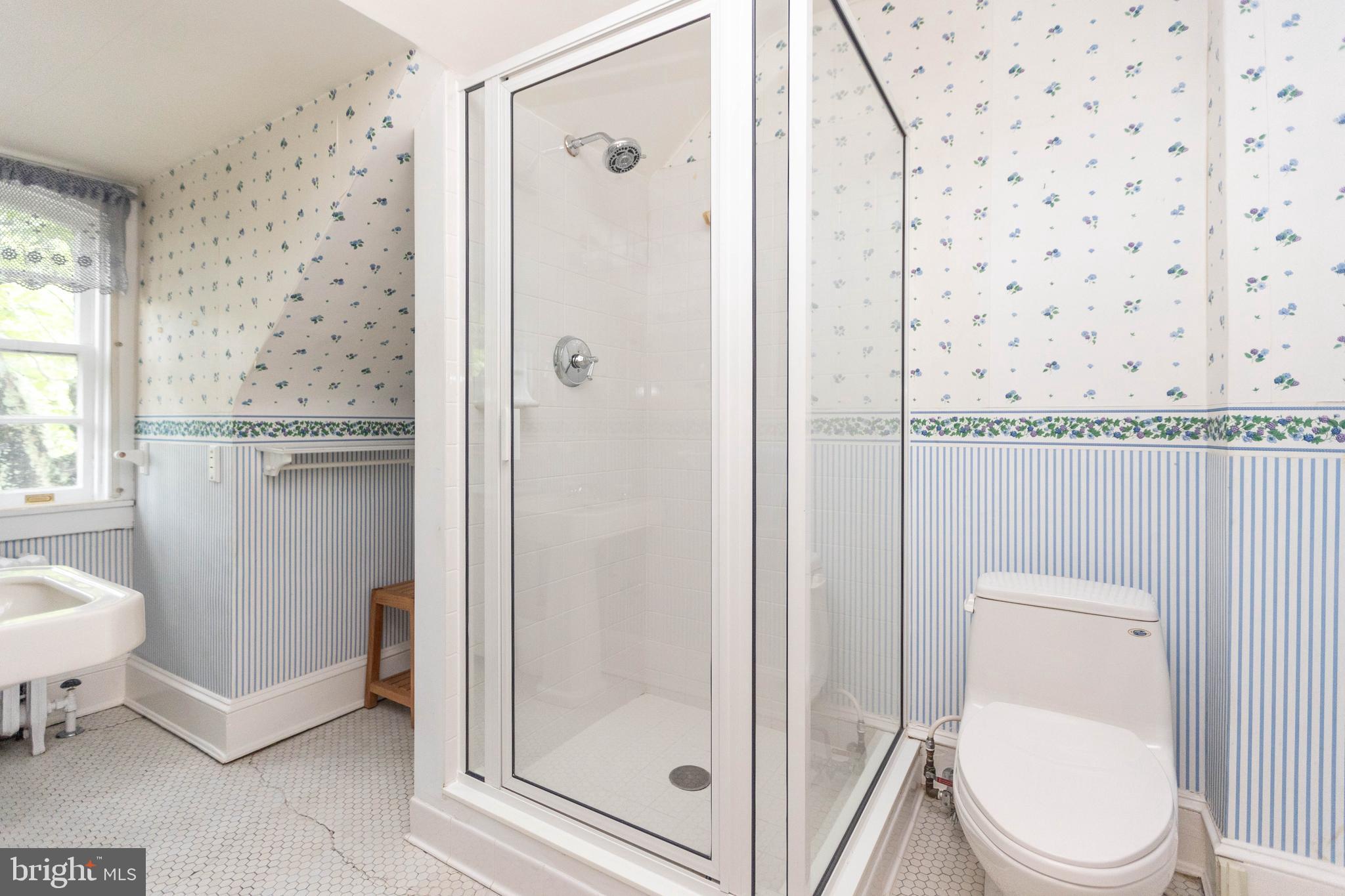 ROLAND PARK - Residential