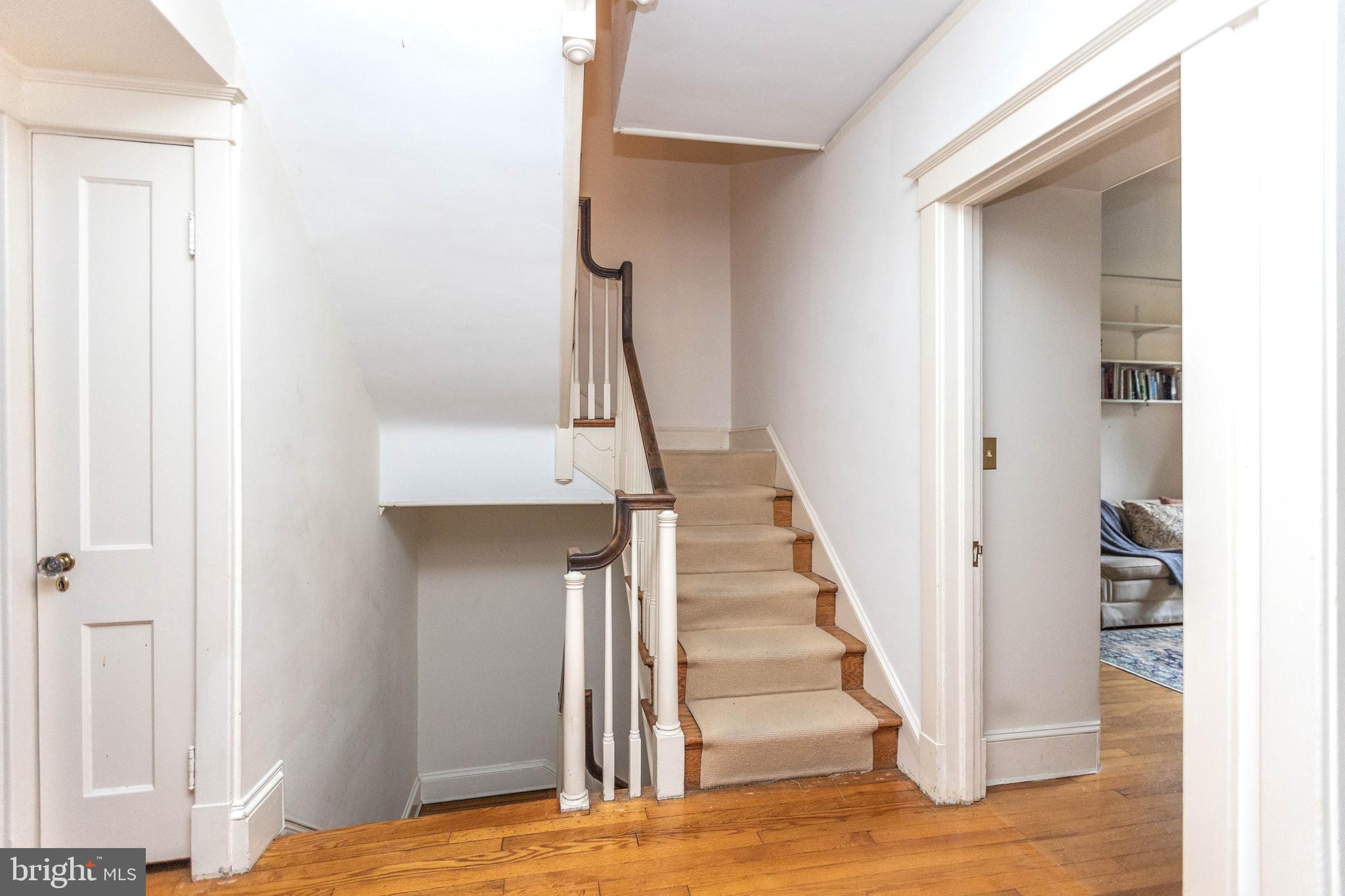 ROLAND PARK - Residential