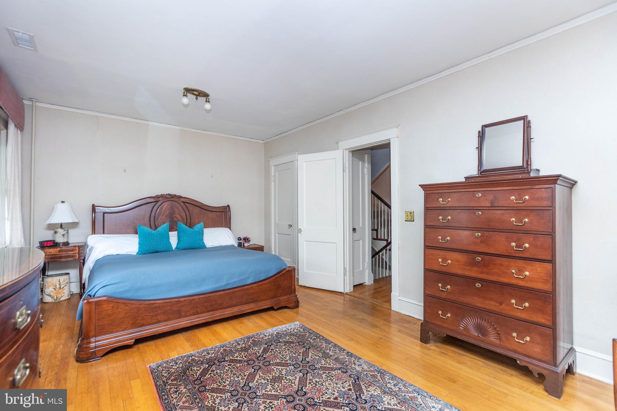 ROLAND PARK - Residential