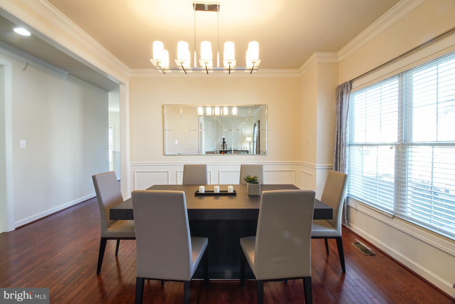 WEST LAWN - Residential