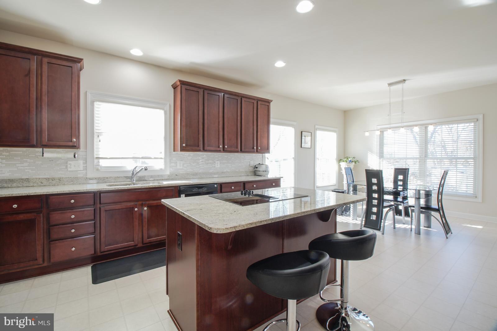 WEST LAWN - Residential