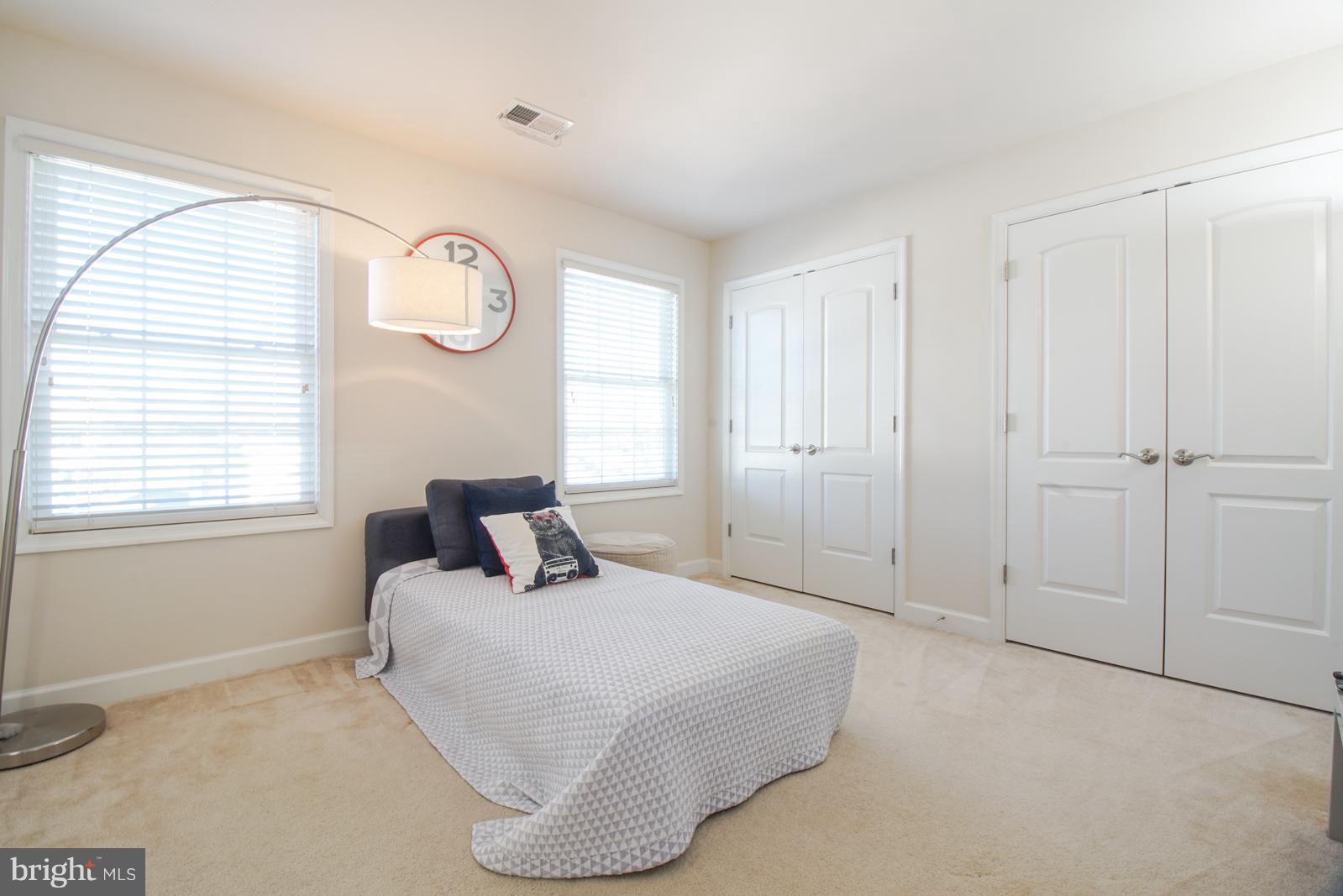 WEST LAWN - Residential