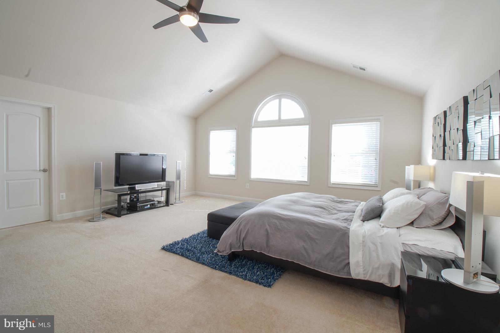 WEST LAWN - Residential