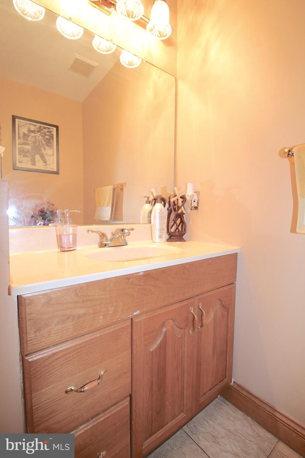 WAYSIDE VILLAGE - Residential Lease