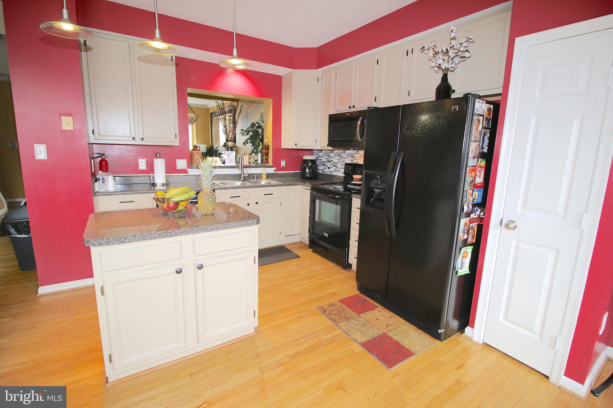 WAYSIDE VILLAGE - Residential Lease